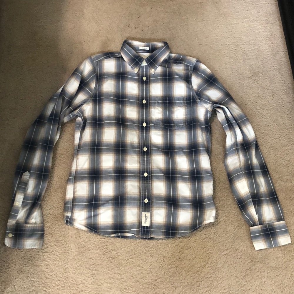 Long sleeve plaid button down